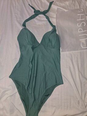 Cupshe halter swimsuit